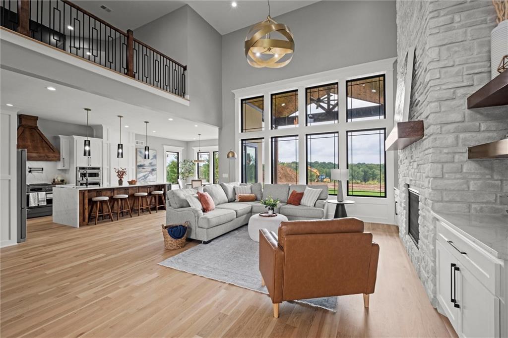 Neighboring estate interior at Connor Creek South — photo 2