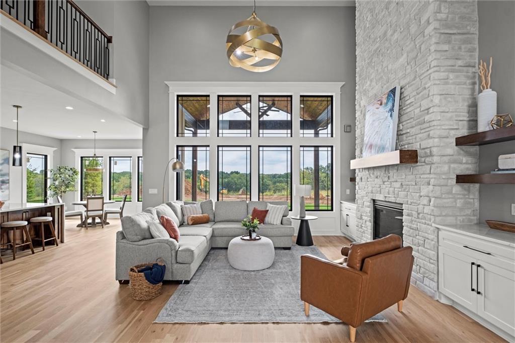 Neighboring estate interior at Connor Creek South — photo 3
